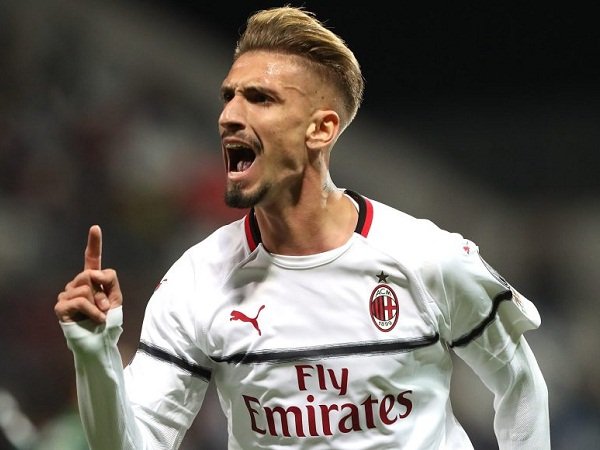 Sevilla Berminat, Castillejo Berpeluang Akhiri Karier Bersama Milan Lebih Cepat?