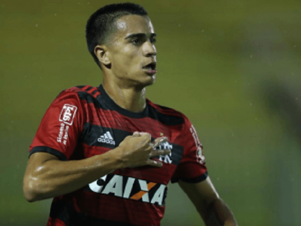 Siapkan Tawaran Mega, Madrid Salip Milan Buru Starlet Brazil?