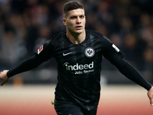 Bayern Munich Saingi Barcelona dalam Perebutan Luka Jovic