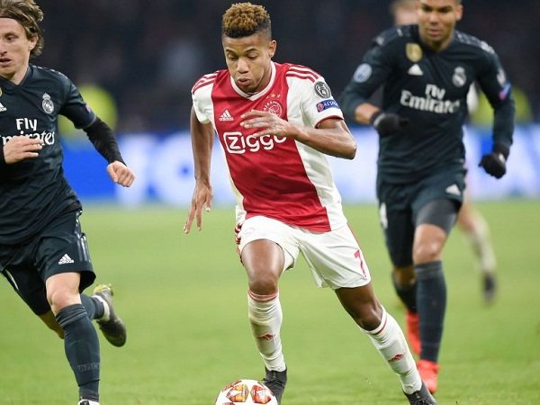 Milan Siap Bayar 50 Juta Euro untuk Tebus Winger Ajax?