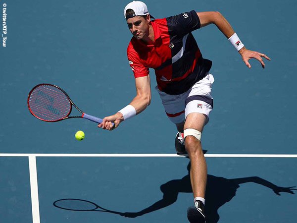 Tampil Perkasa, John Isner Kembali Ke Semifinal Miami Open