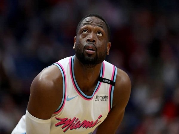 Erik Spoelstra Bujuk Dwyane Wade Untuk Bermain Satu Musim Lagi