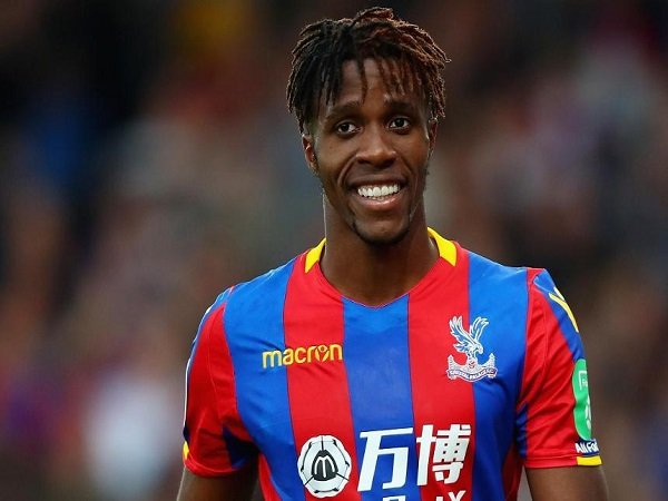 Manchester United Tertarik Pulangkan Wifried Zaha