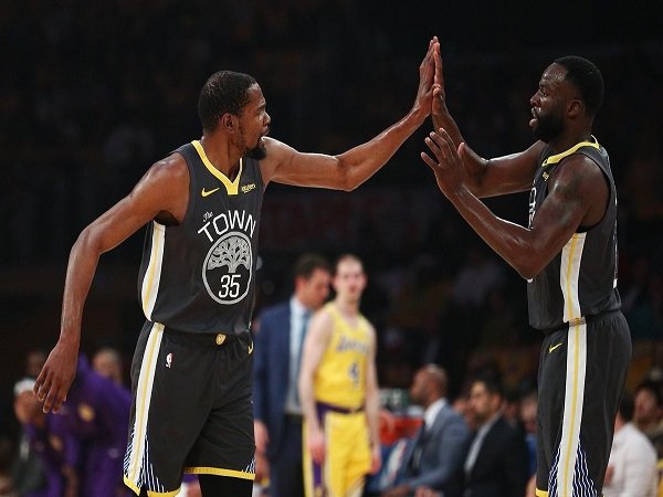 Los Angeles Lakers Tak Kuasa Membendung Keperkasaan Golden State Warriors