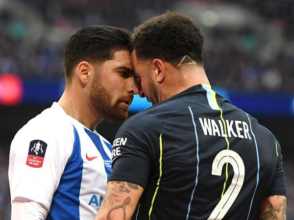 Manajer Brighton Kecewa Kyle Walker Tidak Diberi Kartu Merah