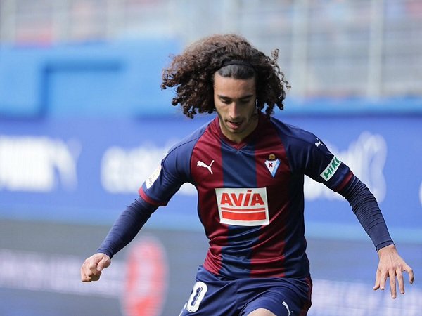 Barcelona Jual Cucurella ke Getafe Hanya Beberapa Jam Setelah Direkrut Kembali dari Eibar