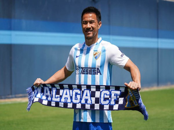 Malaga Putus Kontrak Shinji Okazaki