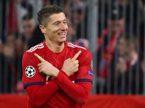 Ada Makna Sakral di Balik Selebrasi Lewandowski