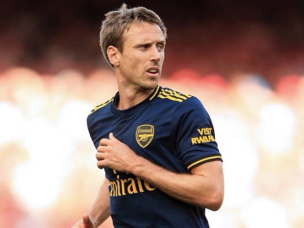 Monreal Sudah Pikirkan Tinggalkan Arsenal Sejak Lama