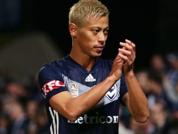 Keisuke Honda Tawarkan Diri Bermain Gratis di MU