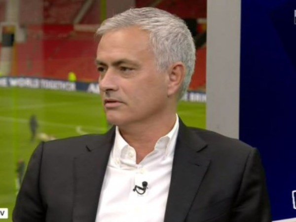 Mourinho Kritik Klopp Yang Mengeluhkan Gaya Bermain MU