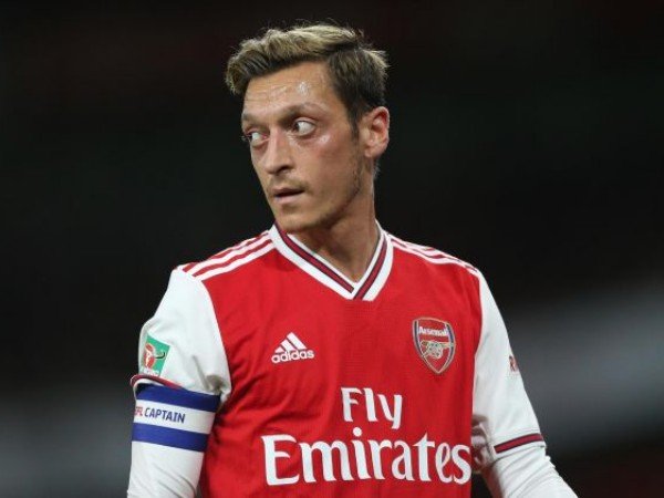 Mesut Ozil Diyakini Masih Bisa Jadi Motor Serangan Arsenal