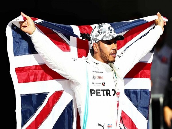 Lewis Hamilton Akui Akan Sulit Lupakan Tahun 2019