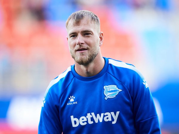 Alaves Resmi Pinjamkan Guidetti ke Hannover 96