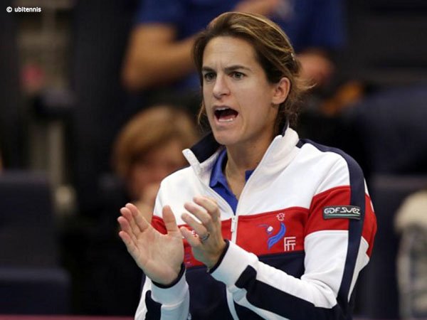 Amelie Mauresmo Khawatir Musim 2020 Berakhir, Tetapi Boris Becker Tak Setuju