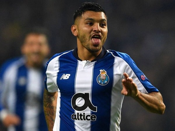 Diragukan Conte, Inter Tetap Kejar Jesus Corona dari FC Porto