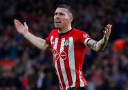 Dikaitkan dengan Tottenham, Kapten Southampton Diberi Peringatan Keras