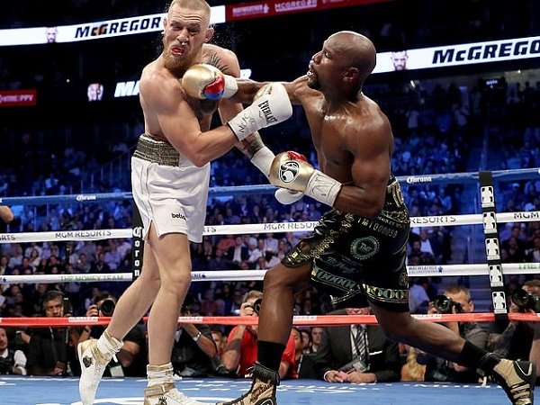 Mayweather ke McGregor: Saya akan Menunggu untuk Menghukum Anda Lagi