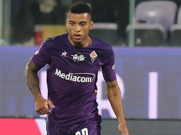 Fiorentina Ingin Perpanjang Masa Pinjam Henrique Dalbert