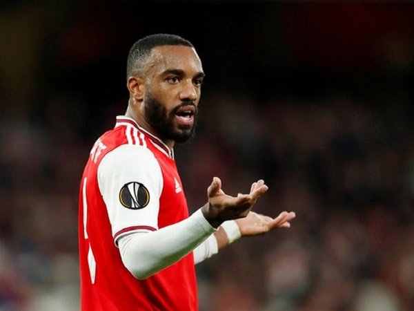 Inter Serius Ingin Datangkan Alexandre Lacazette