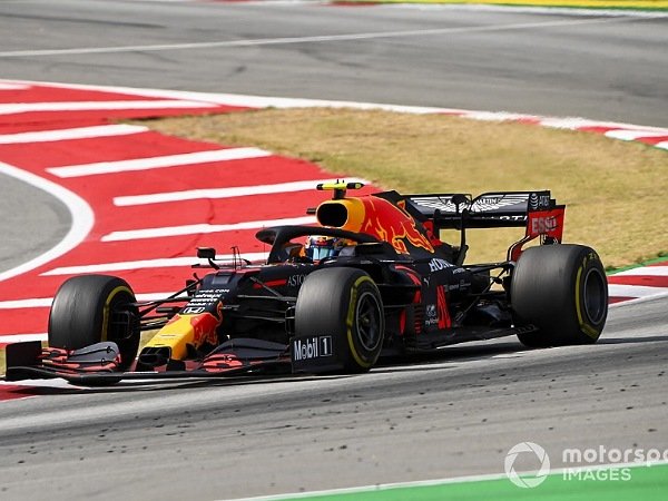 Red Bull Masih Percaya Kepada Alexander Albon, sebut Christian Horner