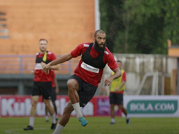 Jacksen Pastikan Sylvano Comvalius Mundur Dari Persipura