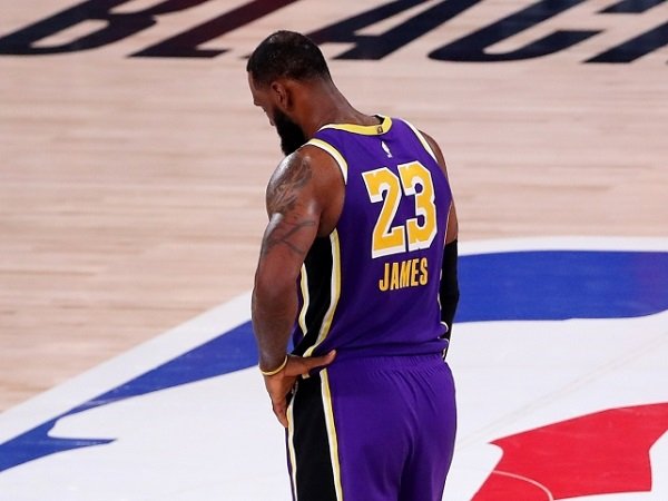 LeBron James Salahkan Diri Sendiri Usai Gagal Bawa Lakers Kalahkan Rockets