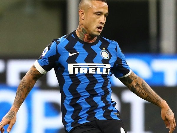 Presiden Cagliari menyerah kejar Radja Nainggolan