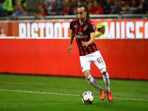 Diego Laxalt masuk dalam radar Real Betis di bursa transfer kali ini / via EPA