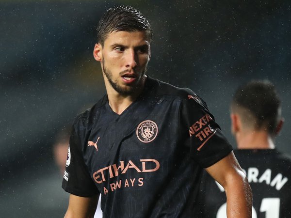 Bek Man City, Ruben Dias.