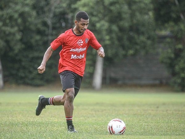 Wonderkid Bali United, Dance Kambu