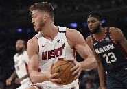 Bukan Uang, Ini Yang Dicari Meyers Leonard Pada Bursa Pasar Bebas