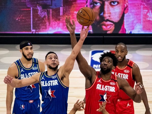 NBA tetap gelar laga All-Star pada bulan Maret.