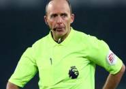 Mike Dean Enggan Jadi Wasit Liga Premier Pada Pekan Ini