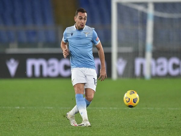 Gelandang Lazio, Gonzalo Escalante