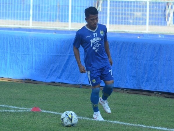 Winger Persib, Ghozali Siregar