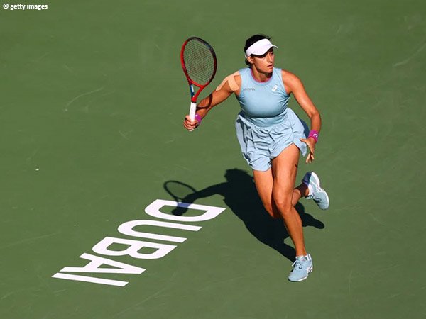 Caroline Garcia melaju ke babak kedua di Dubai musim 2021