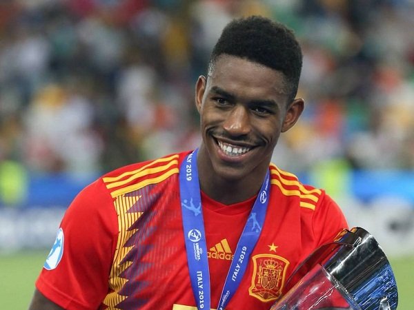 Junior Firpo jadi target AC Milan