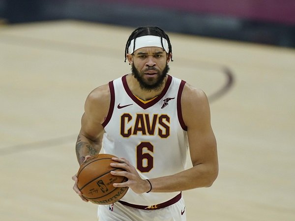 Nama JaVale McGee mendadak jadi incaran banyak tim besar NBA.