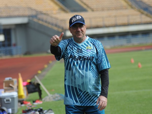 Pelatih Persib, Robert Rene Alberts