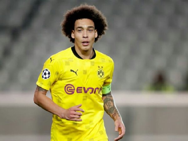 Borussia Dortmund berencana jual Axel Witsel di musim panas