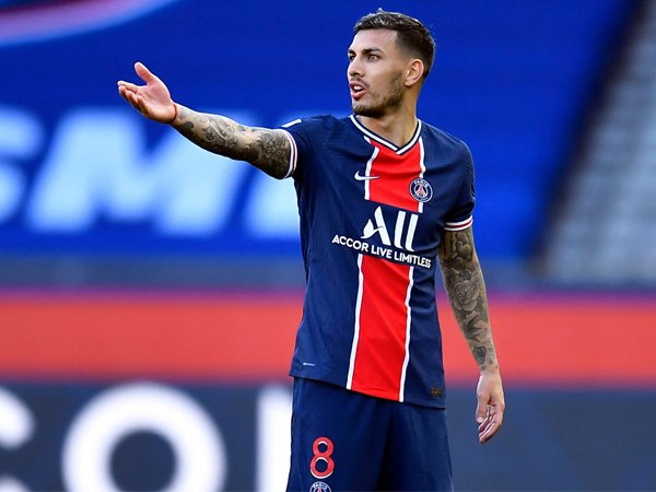 Gelandang Paris Saint-Germain, Leandro Paredes.