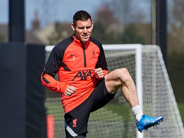 Milner Ingin Bertahan Selama Mungkin Bersama Liverpool