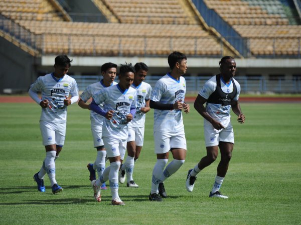 Besok Persib akan mulai latihan lagi