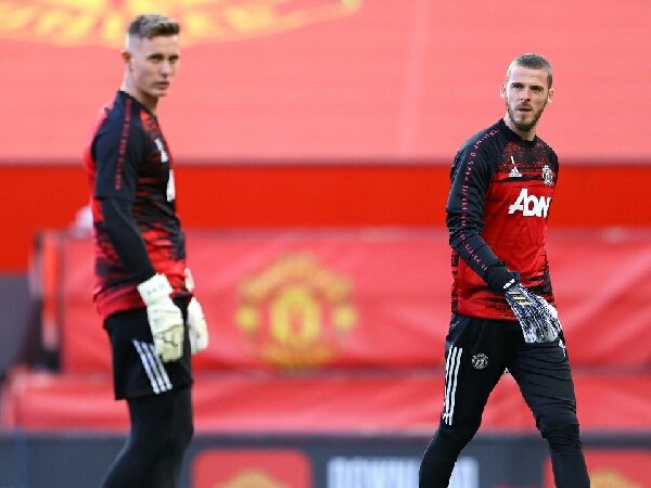 Rio Ferdinand meyakini bahwa David de Gea akan tinggalkan MU jika Dean Henderson jadi kiper utama musim ini.