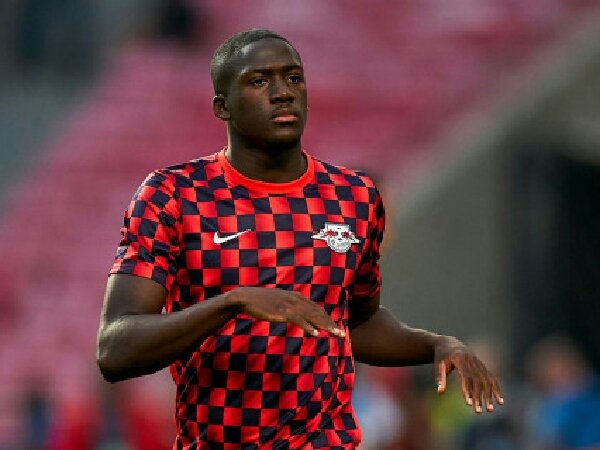 Manchester United akan saingi Liverpool untuk tanda tangan Ibrahima Konate