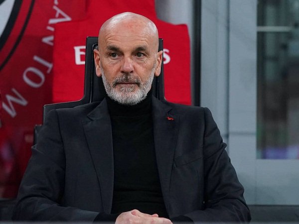 Pelatih Milan Stefano Pioli