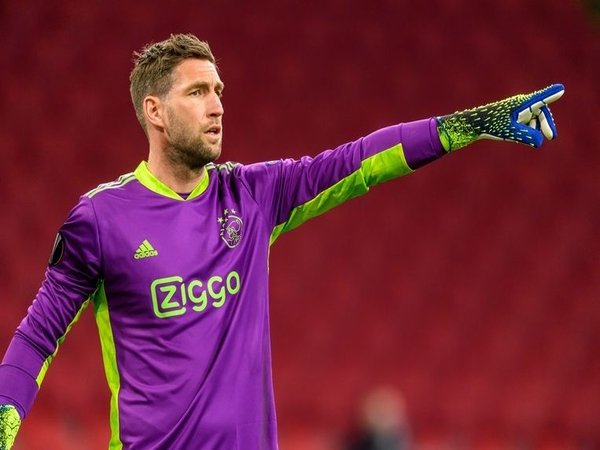 Maarten Stekelenburg mengaku sama sekali tidak memiliki dendam terhadap AS Roma / via AP Photo