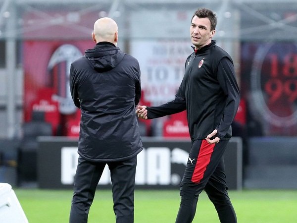 Stefano Pioli dan Mario Mandzukic