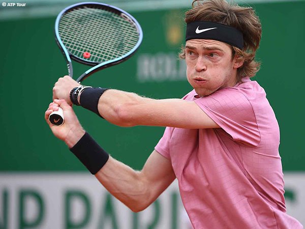 Andrey Rublev terpaut satu kemenangan lagi dengan gelar Masters 1000 pertama dalam kariernya